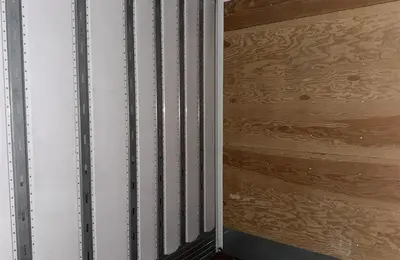 Used UTILITY 53 X 102 Box Trailers Illinois US | Mitsubishi HC Capital America #1362581