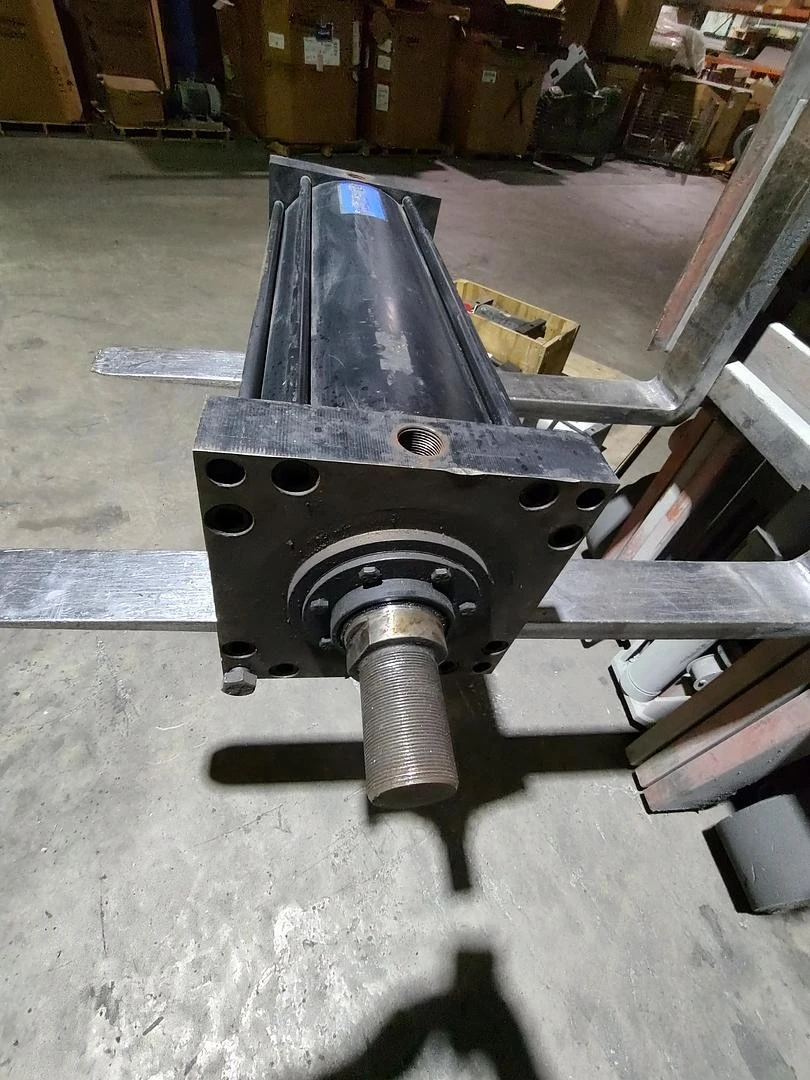 Used Vickers TE07RAXA1AATG367 Pneumatic Cylinders Kentucky US | Edwards Industrial Repair #1276751