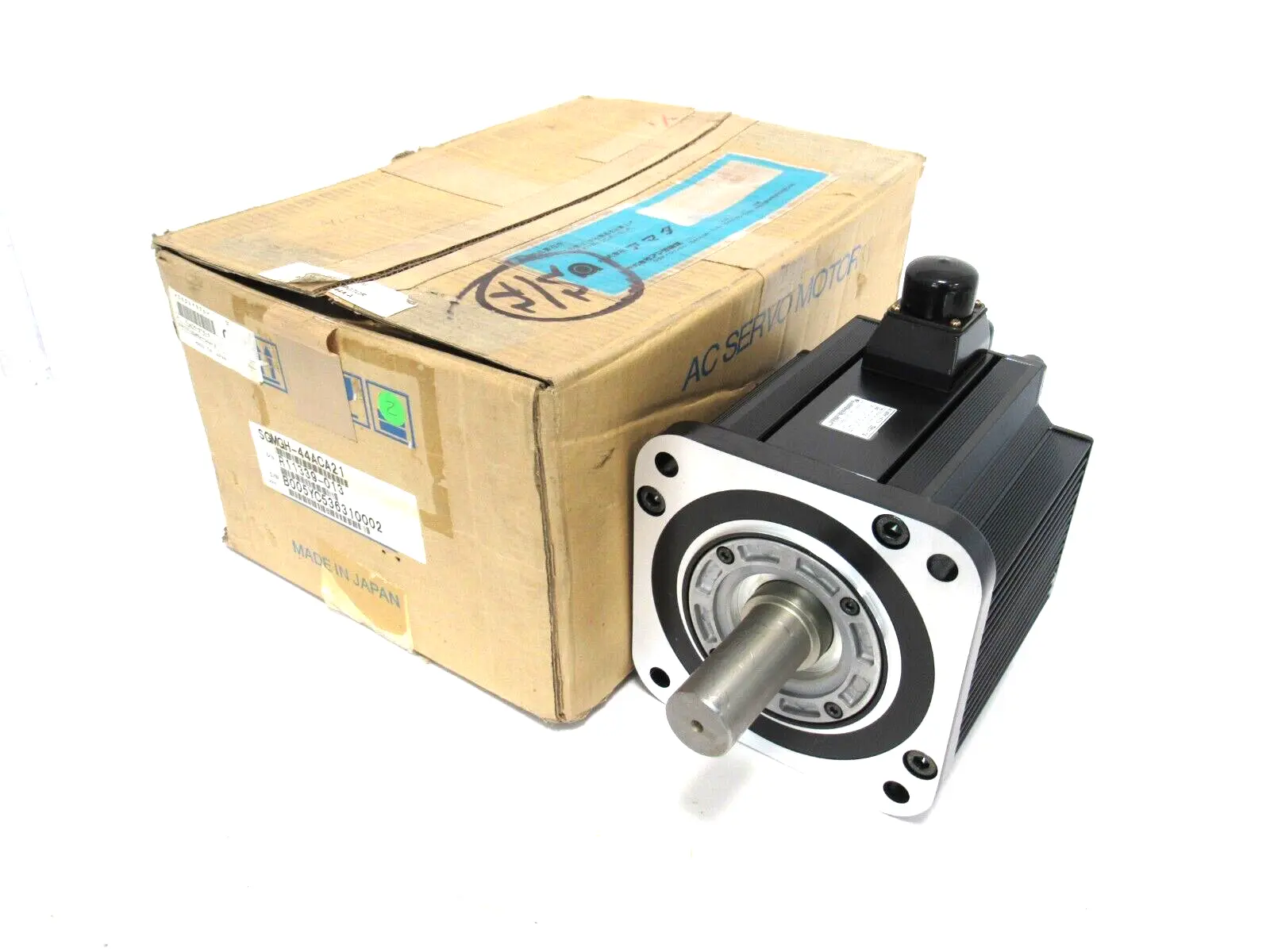 NEW YASKAWA SGMGH-44ACA21 SERVO MOTOR SGMGH44ACA21