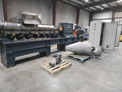 108 MM Useon(Nanjing) Co-Rotating Twin Screw Extruder, New In 2019