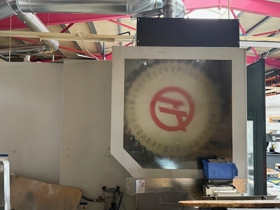 HAAS 5-axis Vertical Machining Centre, in very good working condition, visible under power, ca. 3000 work hrs, POA