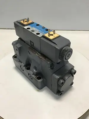 USED VICKERS DG4V-3-6C-M-U-HL7-60-B13