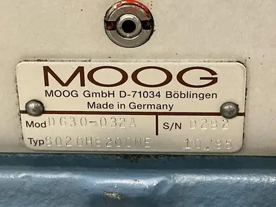 USED MOOG D663-317C