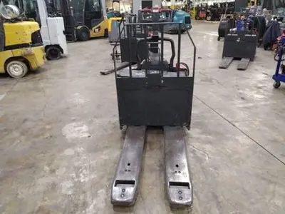 USED 2021 LINDE EWR30