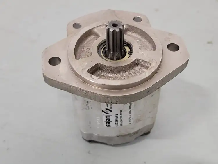 Used 2005 SALAMI 2MB13.8R-R52S2 Parts (Hydraulics and Pneumatics) British Columbia CA | Lenmark #265072