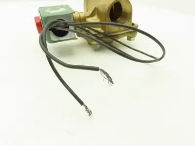 Asco 8210D4 Brass Solenoid Valve 2-Way NC 150 PSI 1" NPT Dry Air 120V 10.5 W