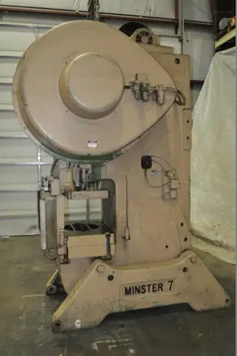 USED 1982 MINSTER 7 SS