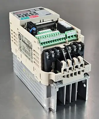 USED Yaskawa Electric Yaskawa CIMR-VU-2A0004FAA