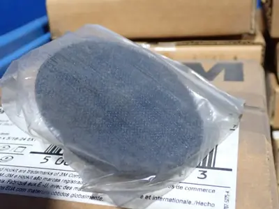 USED 3M 02700