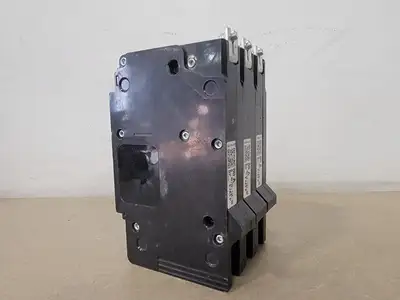 NEW SQUARE D EDB36080