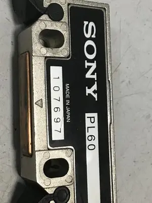 USED SONY PL60