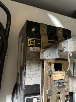 USED CINCINNATI MILACRON APEX 3.5