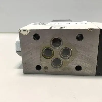 USED VICKERS DG4V32AMP7H750