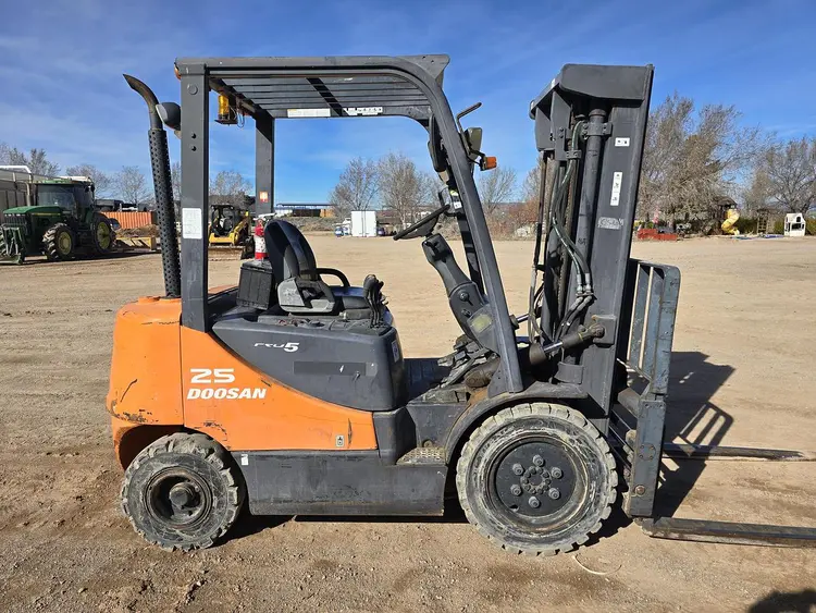 Used 2012 DOOSAN D25S-5 Misc Forklifts Utah US | Berry Machinery #908354