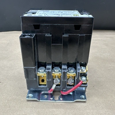 NEW Square D 8536SCO3H30