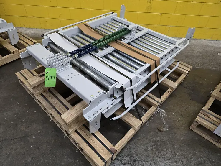 New | in-Stock HYTROL LIFT GATE Conveyors Wisconsin US | Packer City Sales #1304201