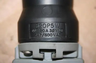USED HUBBELL 520P5W
