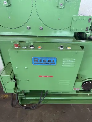 8,000 LB X 18" X .187" REGAL COIL CRADLE & STRAIGHTENER. STOCK #1227024