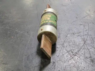 USED COMMERCIAL ENCLOSED FUSE MO-26