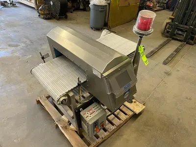 USED LOMA SYSTEMS METAL DETECTOR IQ3