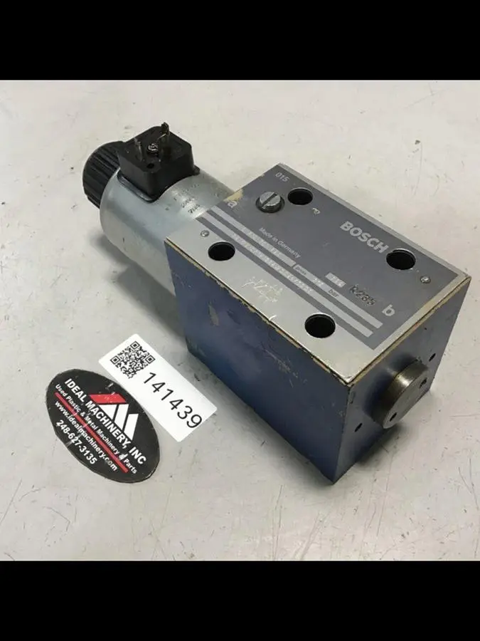 USED BOSCH 0 810 001 825