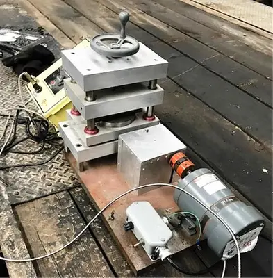 USED HELM INSTRUMENT ALG-1100
