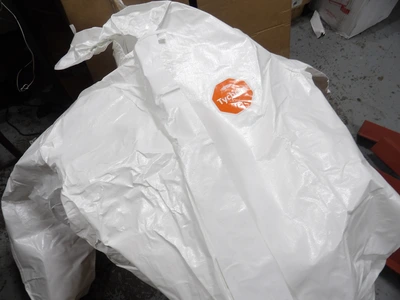 Used _UNKNOWN_ _UNKNOWN_ Apparel, Gloves, Lab Coats Michigan US | Miedema Asset Management Group #1320317