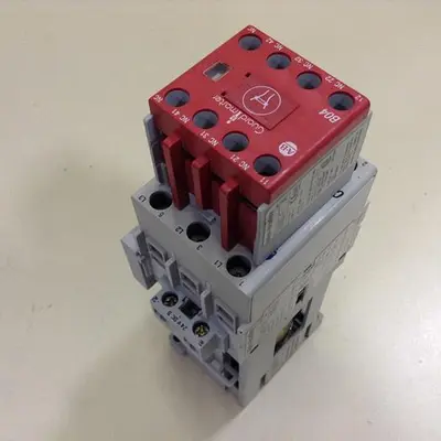 USED ALLEN BRADLEY 100S-C43DJ14C SER A