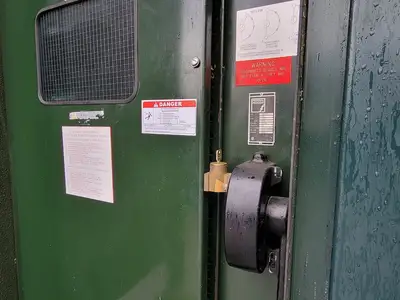 750 kVA Oil-Filled ONAN Transformer, HV. 12470 Delta, LV. 208Y/120 w/ Switchgear