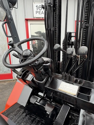 USED 2012 TOYOTA 7FGU35