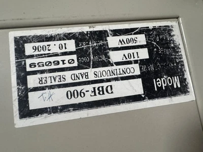 Constant Temperature Band Sealer Continuous Sealing Conveyor DBF-900 Machine