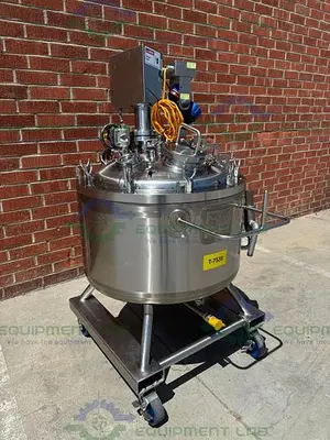 USED NORTHLAND 250 LITER STAINLESS STEEL JACKETED REACTOR FV/ 45 PSI W/ MIXER