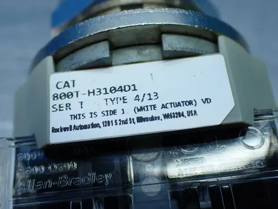 NEW ALLENBRADLEY 800TH3104D1
