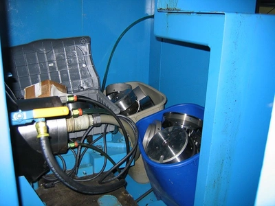 USED 1996 HEALD 2CF90
