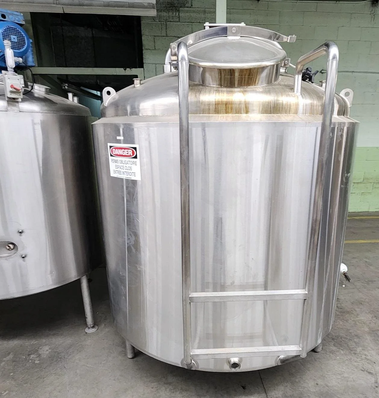 Tank Liquid Mixing and cooling process Food Grade 316 Stainless steel Tank 400 us gal # 7614