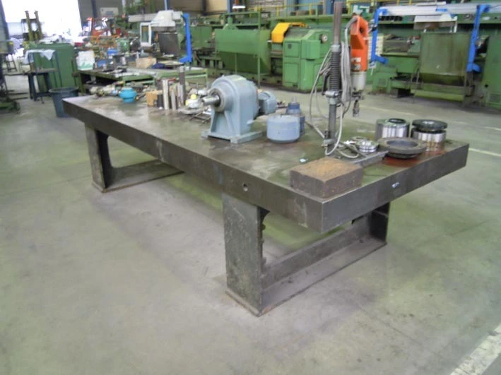 Used ZM WELDINGTABLE 1300 X 4200MM Tables, Floor & Layout Plates BE | Apt International N.V #366650