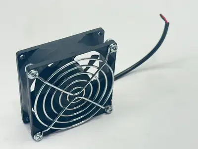 USTF802512HW | U.S. Toyo Fan  DC Brushless Fan 0.24A 12VDC - Used