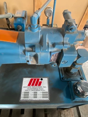 Used Vickers PVM045ER05CE01AAA28000000A0A Hydraulic Power Units California US | Heavy Wall Consulting #1310630