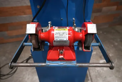 Donaldson Torit VS 550 Dust Collector W/Built in 1/3 hp Baldor Grinder/Buffer