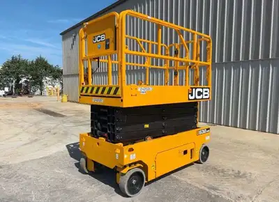 USED 2023 JCB S3246E