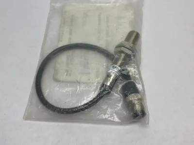USED BALLUFF FLUSH MOUNT PROXIMITY SENSOR