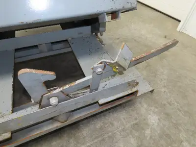 Used MECO _UNKNOWN_ Hoppers Indiana US | Arrow Industrial #1366956