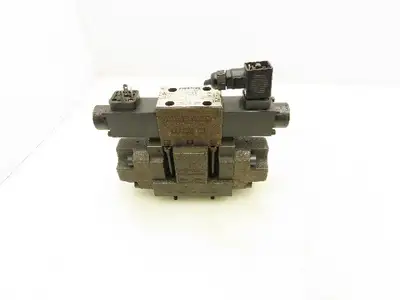 Used HUSKY HYDROLUX MOOG _UNKNOWN_ Valves/Fittings | Arrow Industrial #623535