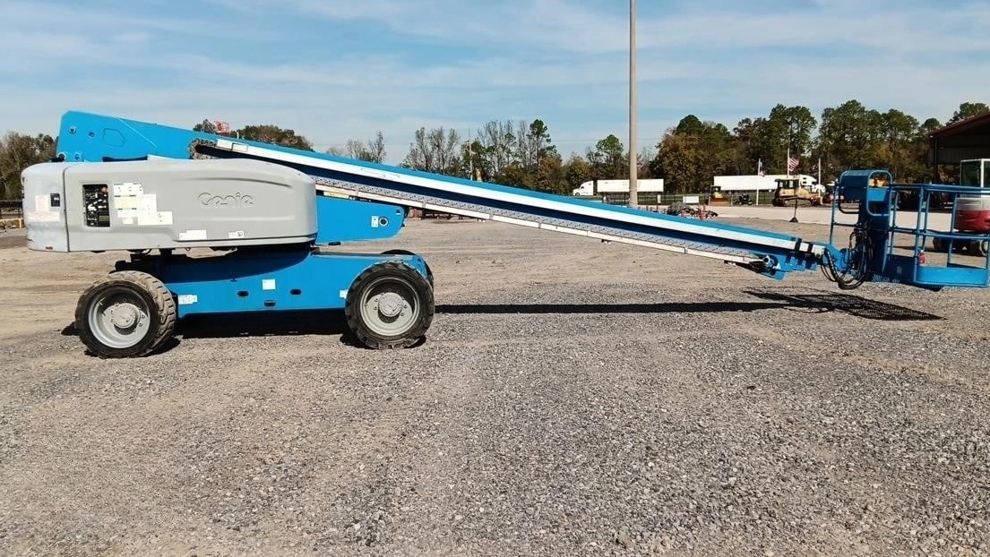 USED 2016 Genie S-80X