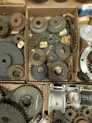4 PALLETS OF ASSORTED POWER TRANSMISSION