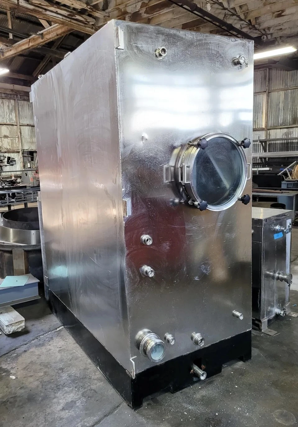 Custom 1,000 Gallon Stainless Steel Water Filtration Tank