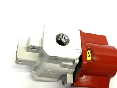 USED SMC SINGLE-ACTION LOCKOUT/RELIEF VALVE, 3-PORT, 15~150PSI, HAND OP.