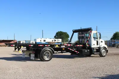 New | in-Stock 2027 MACK MD7 Rolloff Trucks Texas US | Roll Off Truck World #1491883
