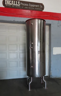 260 gallon A & B Process Systems Vertical Stainless Steel Jacketed Tank
