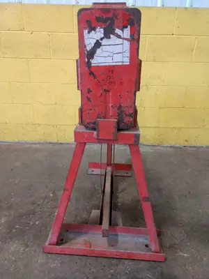 USED BUSHMAN 610
